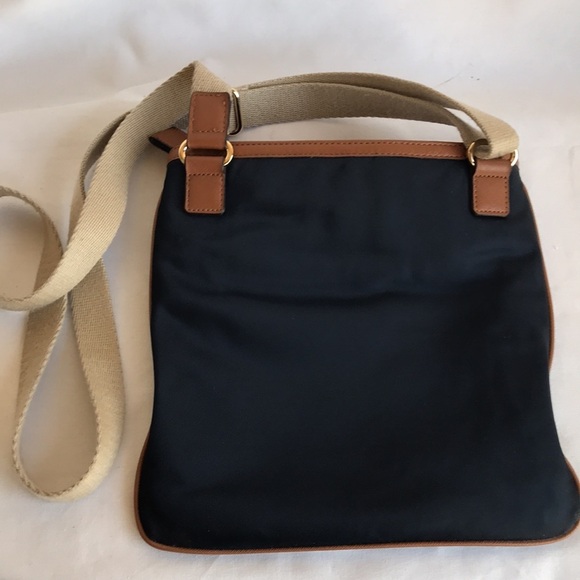Michael Kors navy nylon crossbody bag with soft shoulder strap, gold zipper - Picture 4 of 7